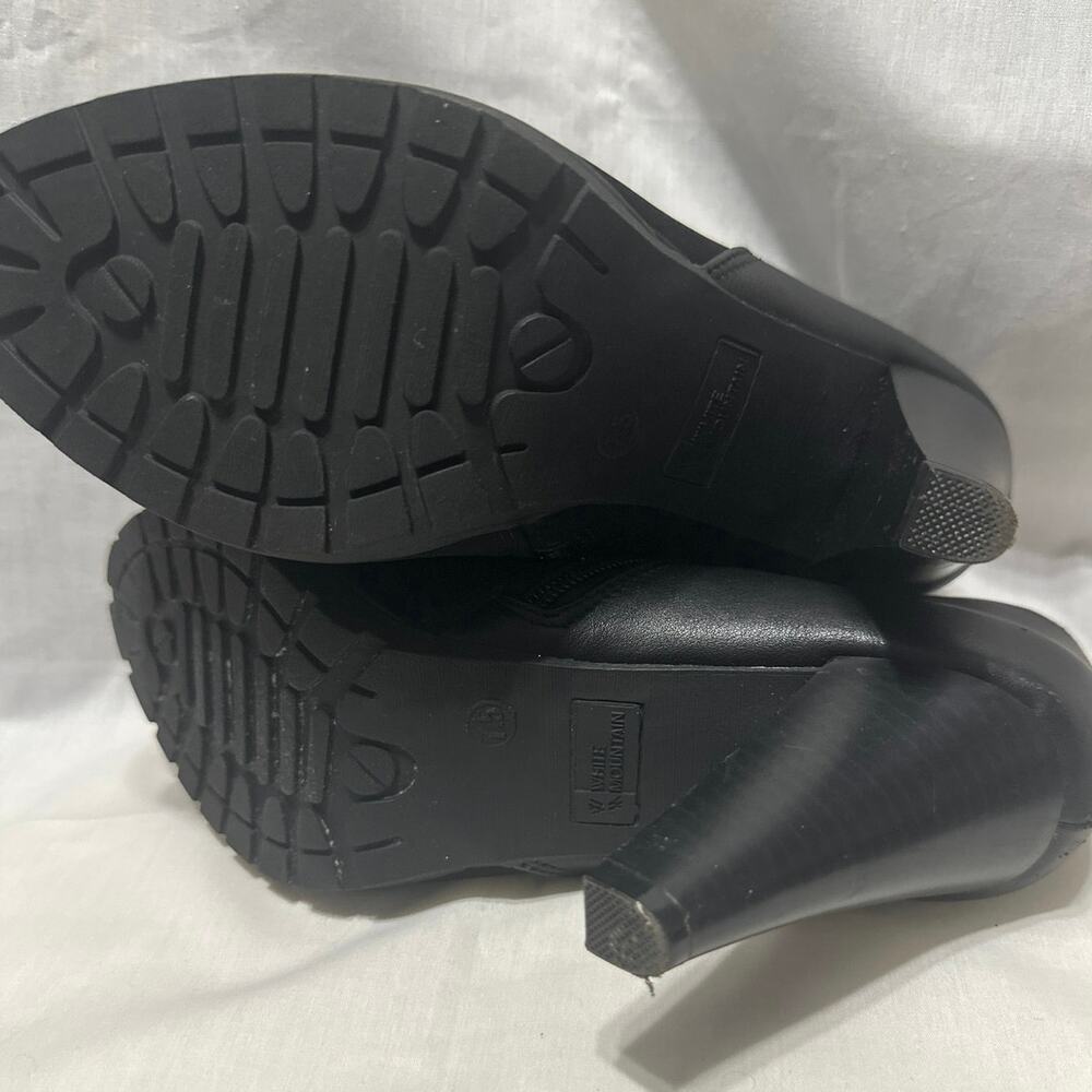 White Mountain sweet pea women’s suede ankle booties size 7.5 only tried on once - Picture 7 of 12